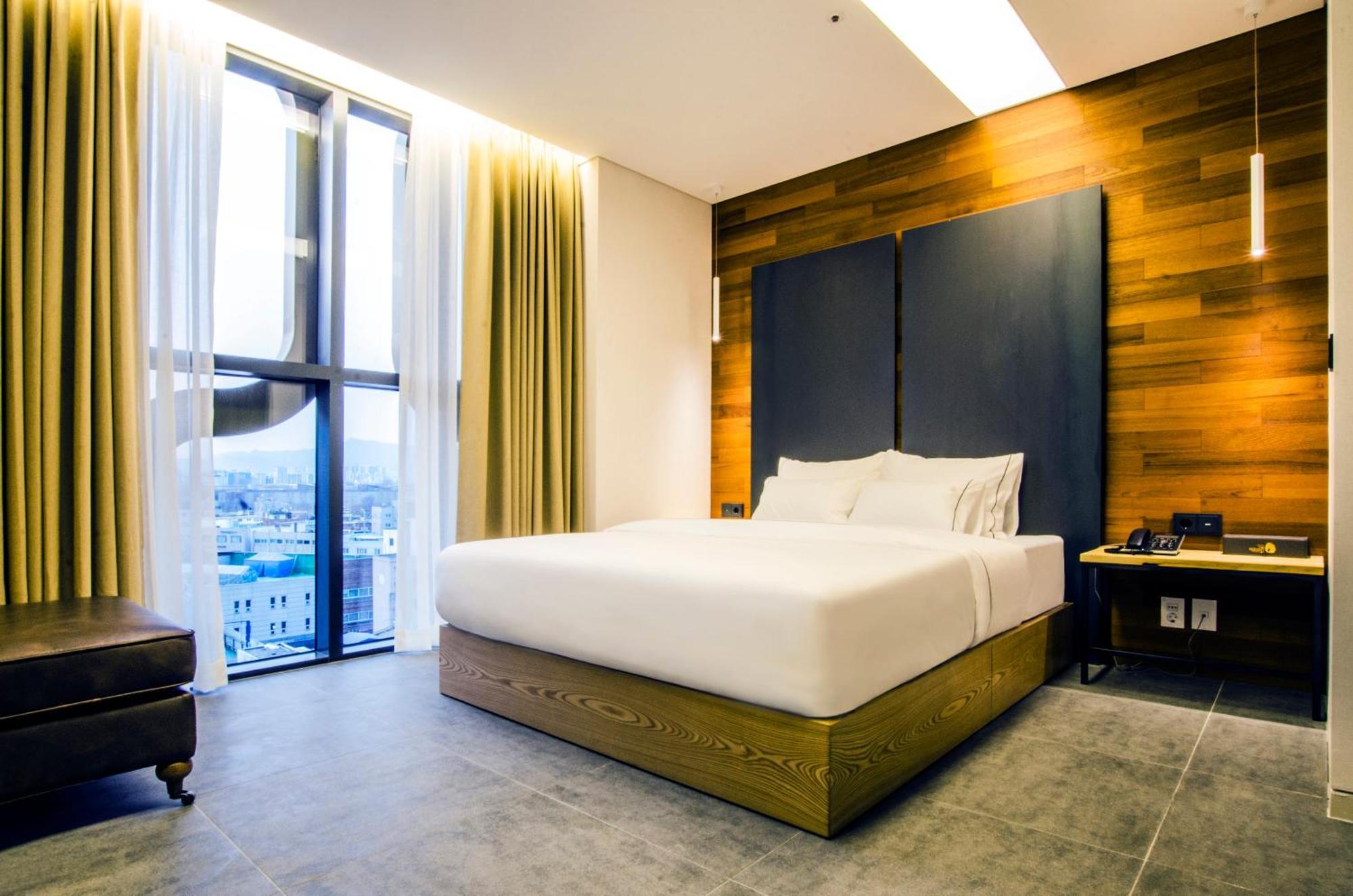 Hotel The Designers Premier Kondae Сеул Экстерьер фото