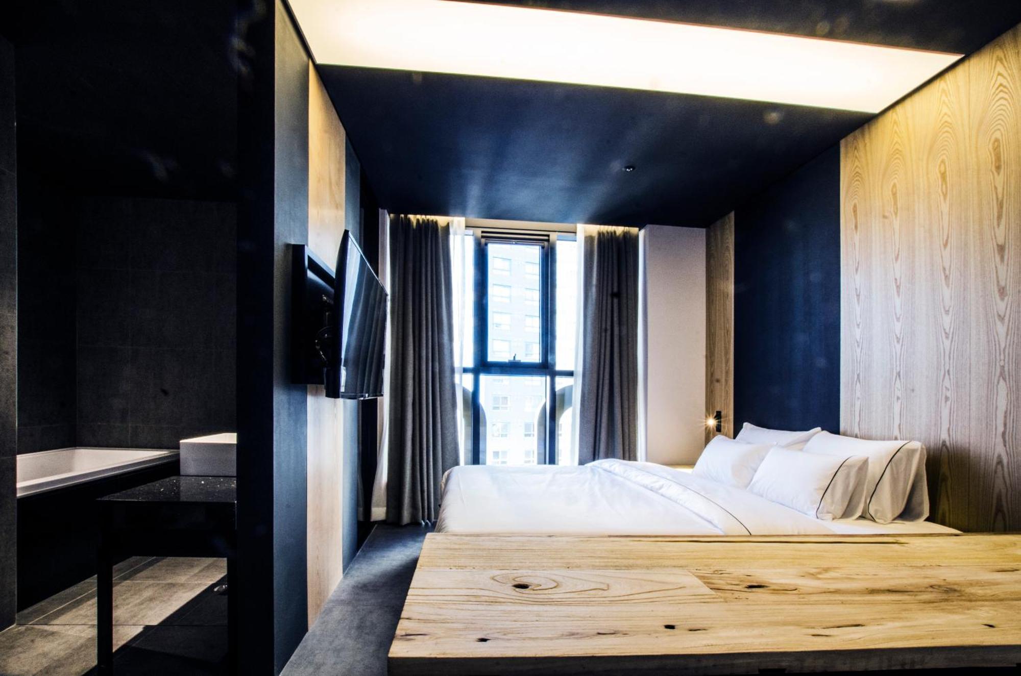 Hotel The Designers Premier Kondae Сеул Экстерьер фото