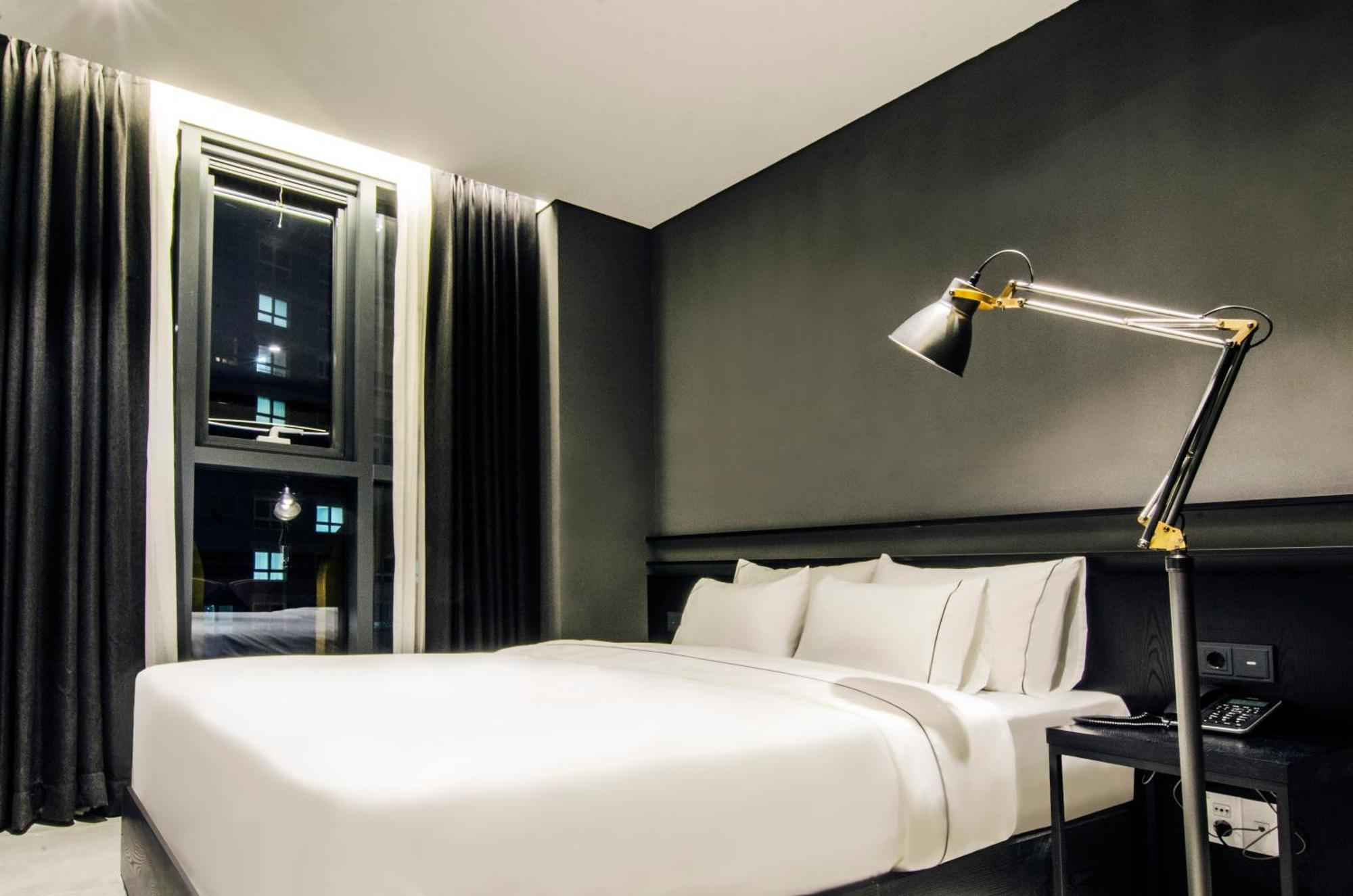 Hotel The Designers Premier Kondae Сеул Экстерьер фото