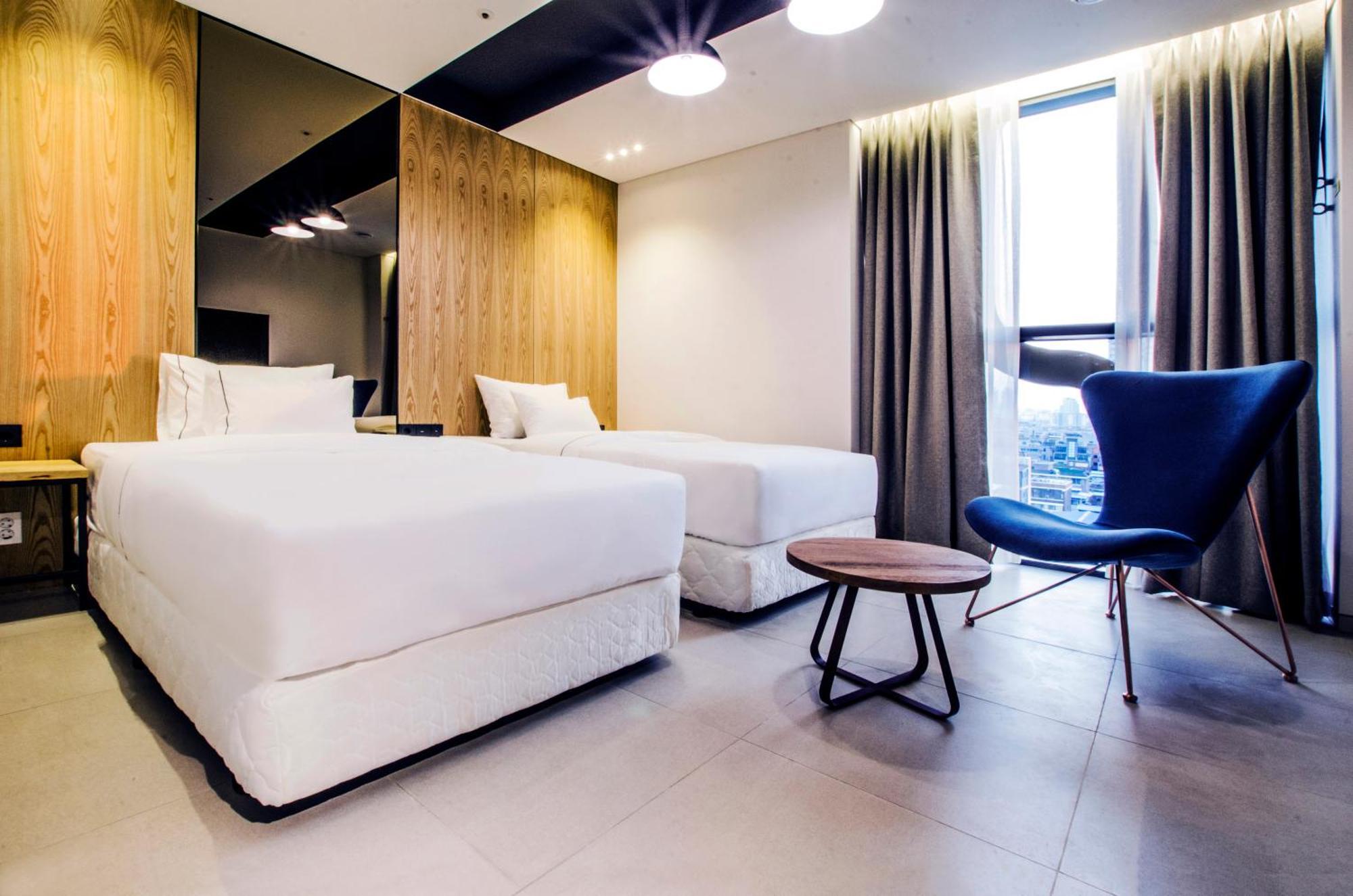 Hotel The Designers Premier Kondae Сеул Экстерьер фото