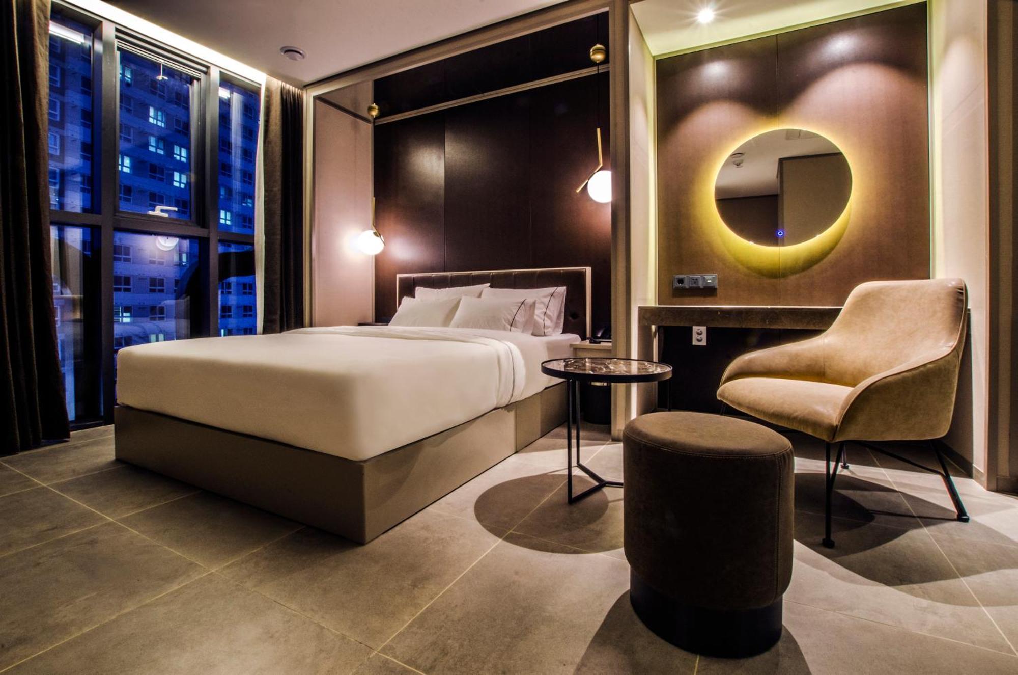Hotel The Designers Premier Kondae Сеул Экстерьер фото