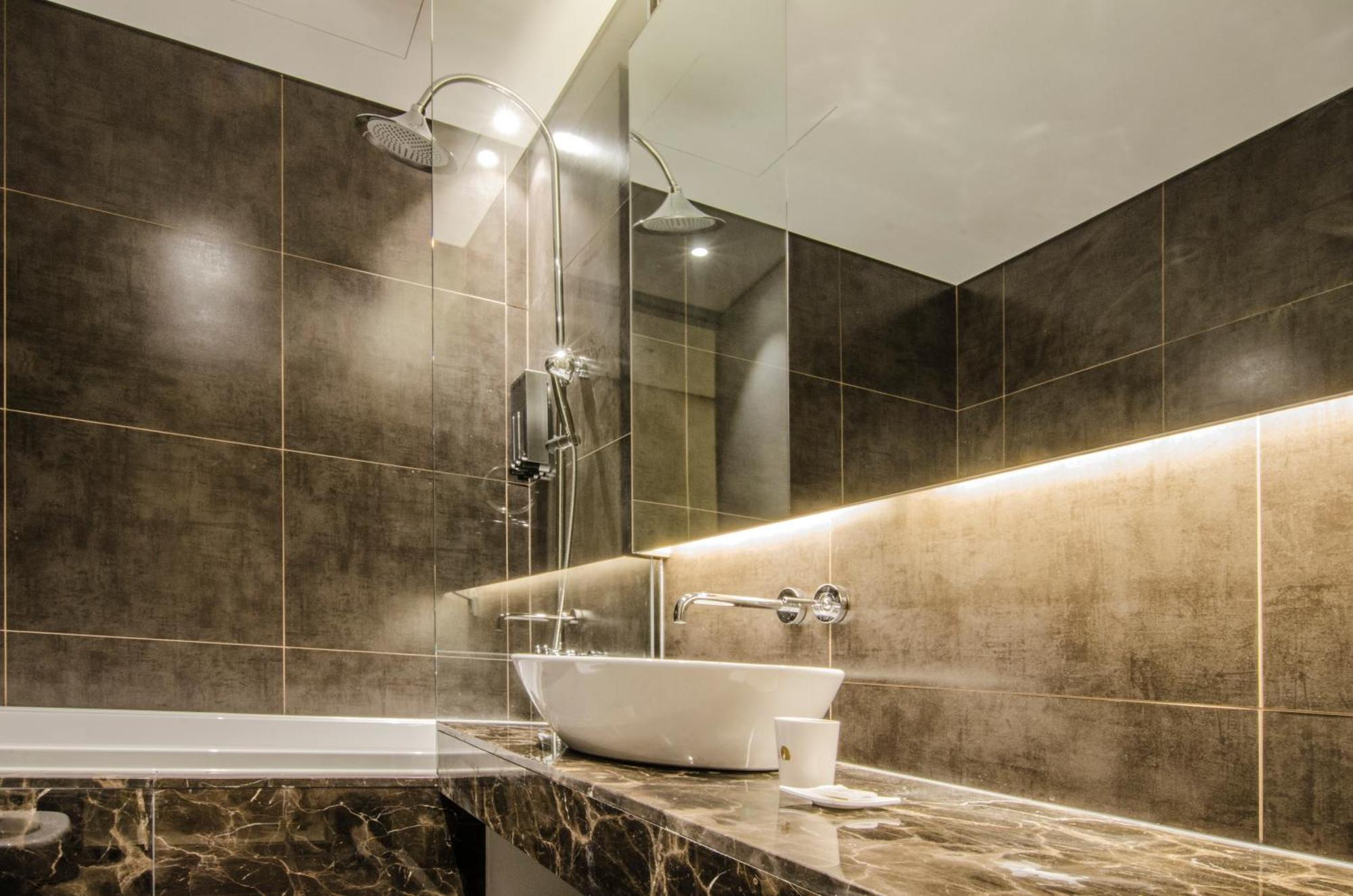 Hotel The Designers Premier Kondae Сеул Экстерьер фото