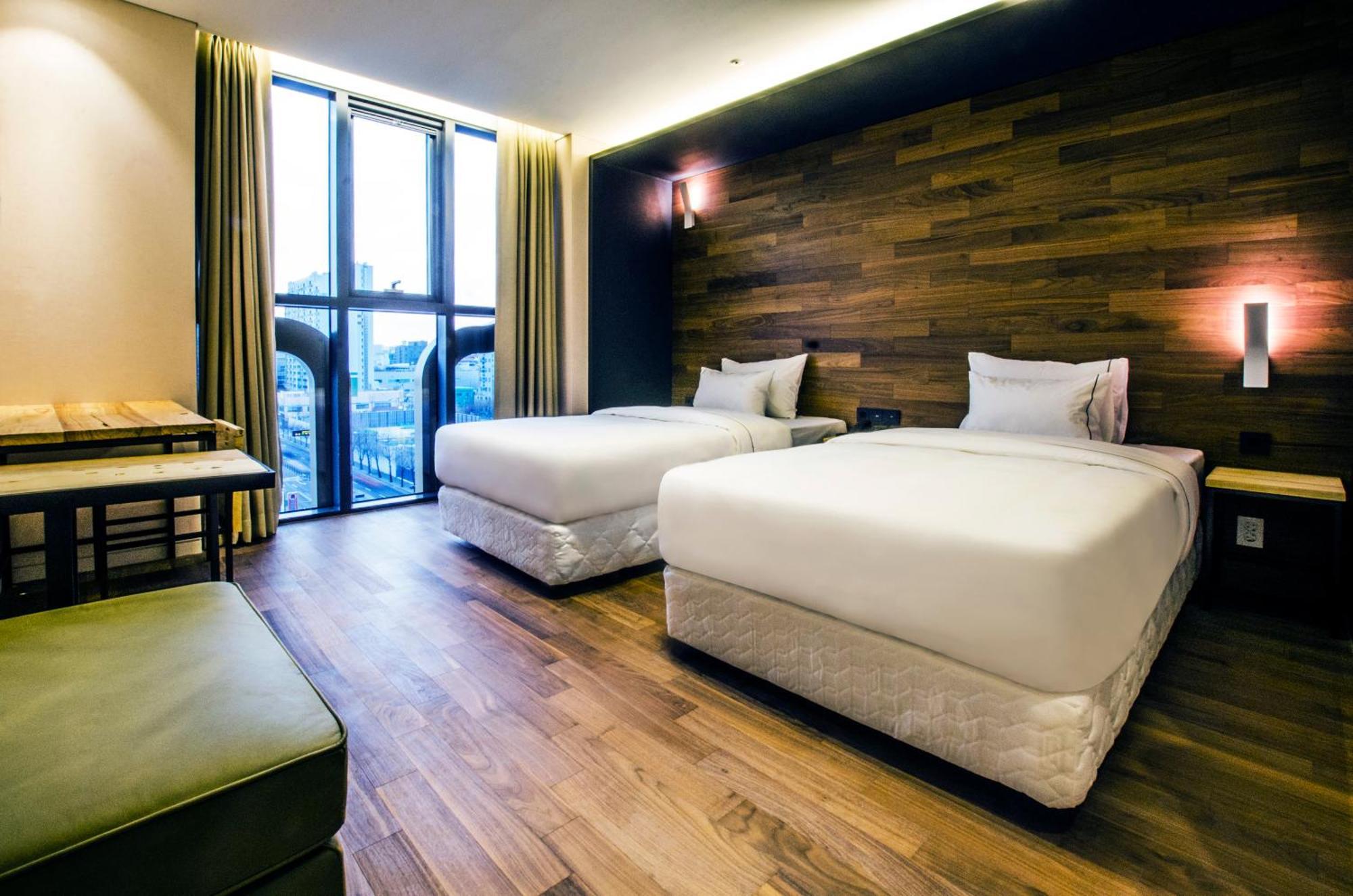 Hotel The Designers Premier Kondae Сеул Экстерьер фото