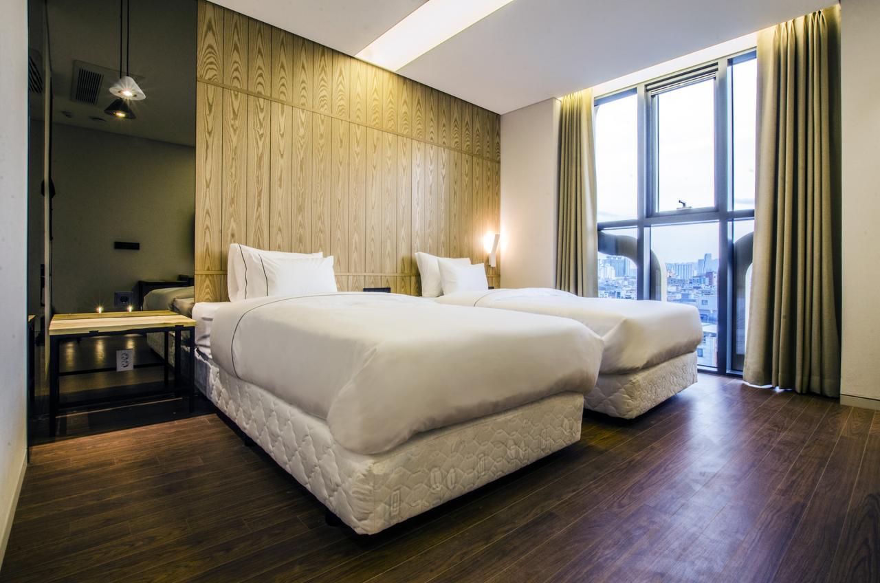 Hotel The Designers Premier Kondae Сеул Экстерьер фото