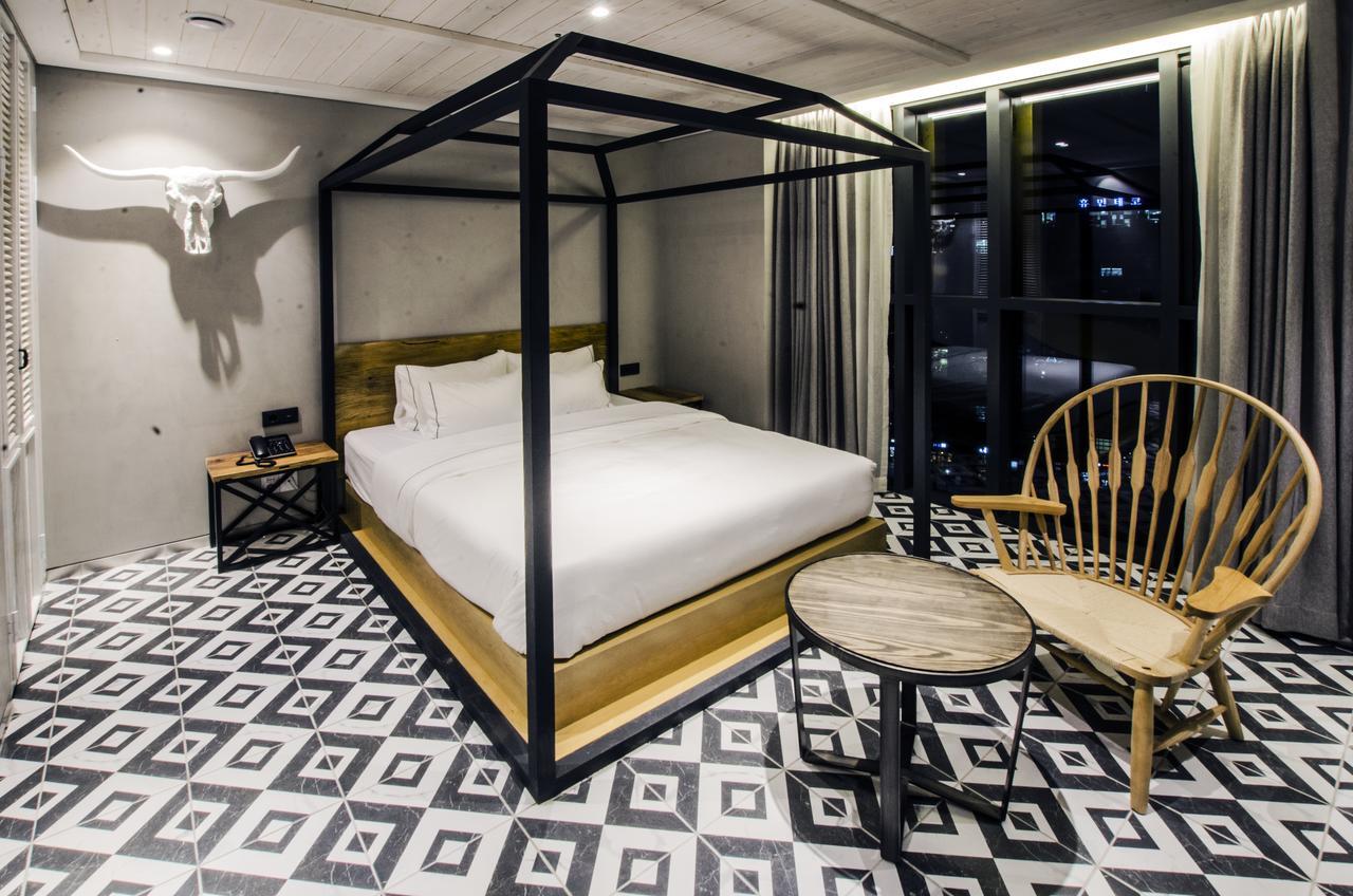 Hotel The Designers Premier Kondae Сеул Экстерьер фото