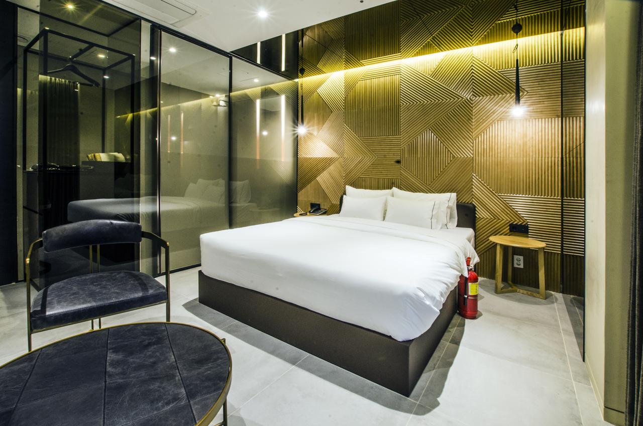 Hotel The Designers Premier Kondae Сеул Экстерьер фото